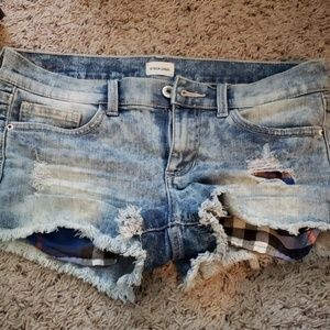 Stretchy Jean Shorts:)